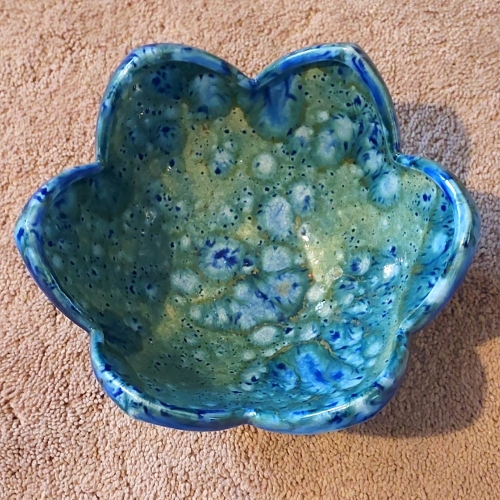 Decorative bowl